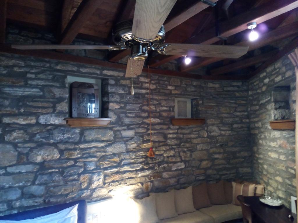 Anovolios Boutique Hotel Agios Georgios Nilias Ngoại thất bức ảnh